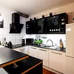 Verona 129 - 70m2, Terrace, Garage * Krakow